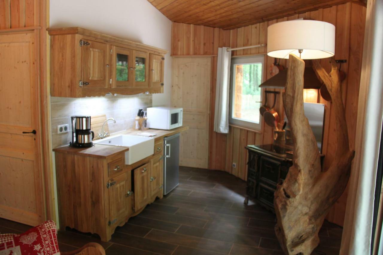 Ferienwohnung L'Isba Des Bois, Hors Du Temps Janvry  Exterior foto